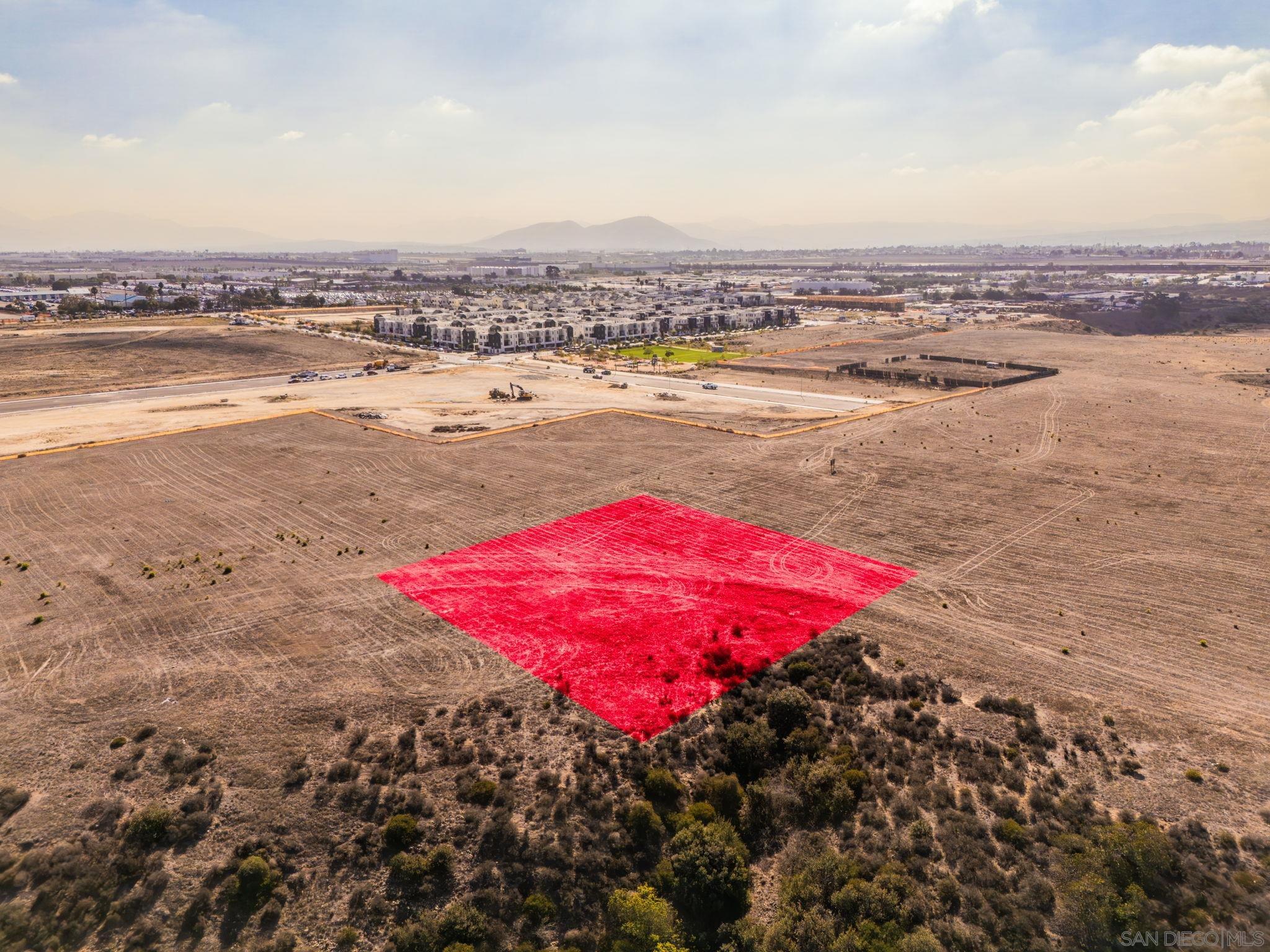a view of ocean view and city view