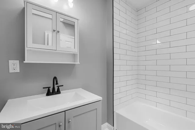 $2,000 | 1213 Washington Boulevard, Baltimore, MD 21230