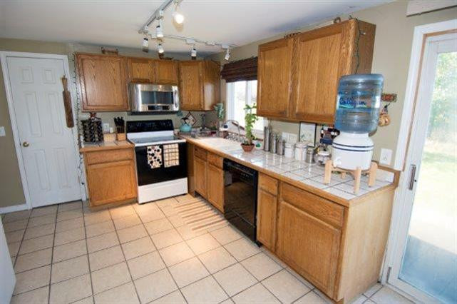 1710 South Lima Center Road Chelsea, MI 48118 - Photo 3 of 17 Photo 3