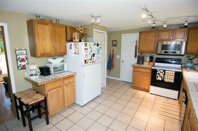 1710 South Lima Center Road Chelsea, MI 48118 - Photo 4 of 17 Photo 4