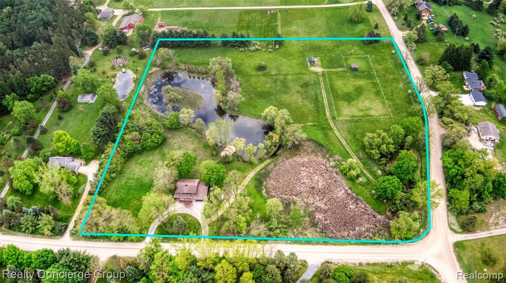 2110 East Clyde Road Howell, MI 48855 - Photo 36 of 44
