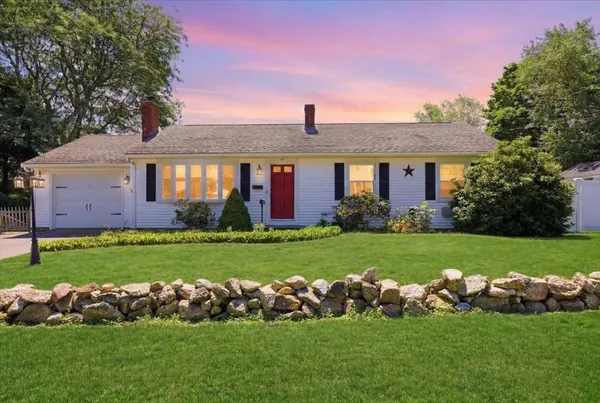$599,000 | 17 Green Drive, Dartmouth, MA 02747