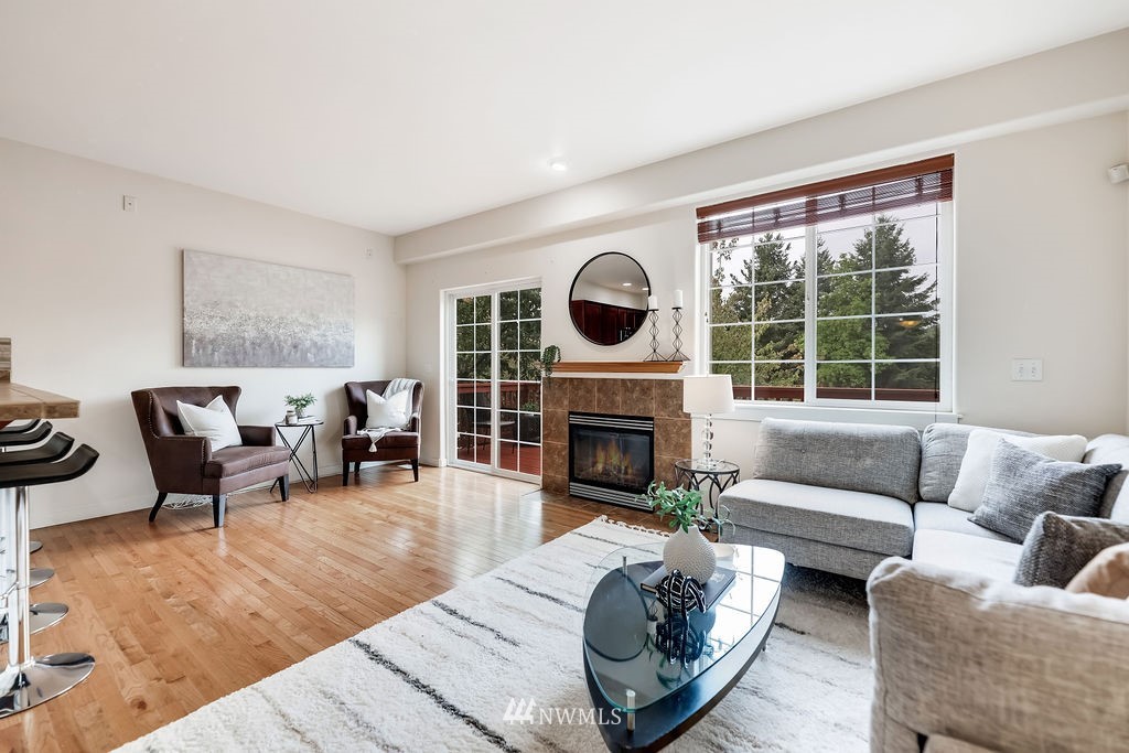 24108 39th Court Southeast Bothell, WA 98021 - Photo 4 of 33