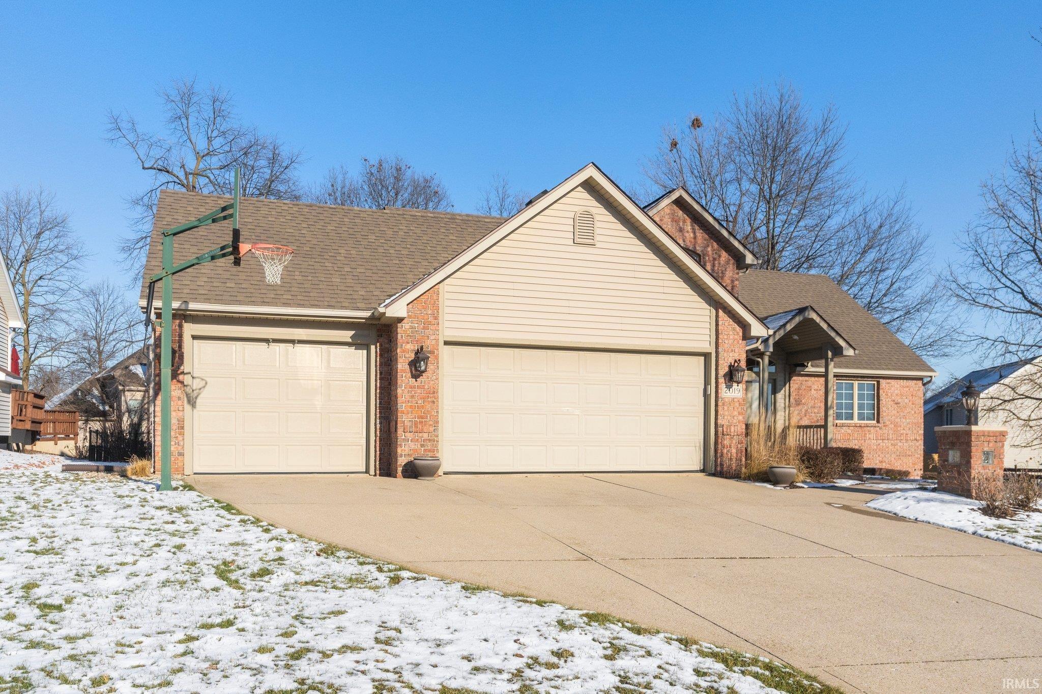 2019 Azurite Place Fort Wayne, IN 46804 - Photo 2 of 35 Gallery Image 2