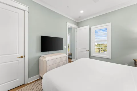 $1,800,000 | 413 Henderson Cottage Way, Destin, FL 32541
