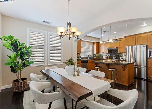 $1,198,000 | 6020 Hillbrook Place, Dublin, CA 94568