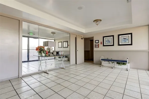 $3,300 | 17522 Sherman Way, Unit 202, Van Nuys, CA 91406