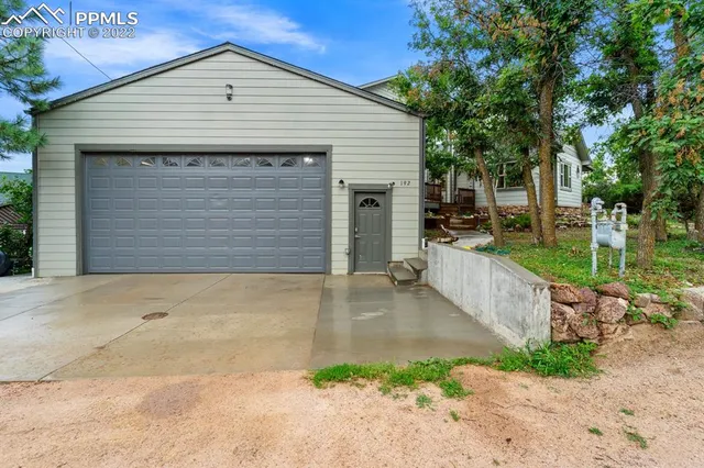 $650,000 | 192 Walnut Avenue, Palmer Lake, CO 80133