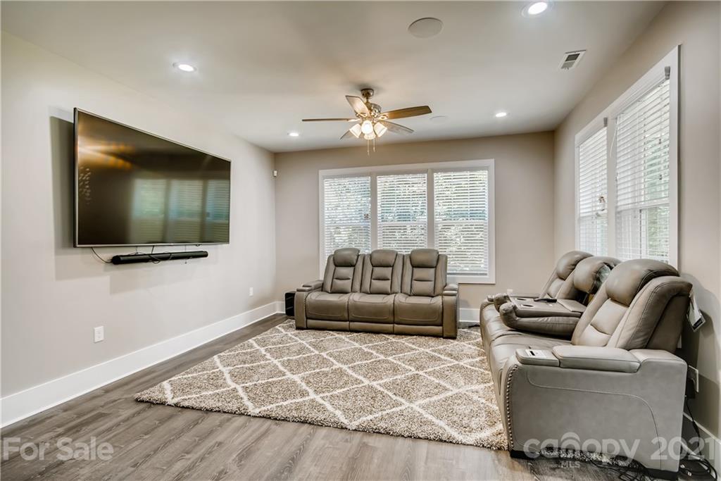 5226 Valley Stream Road Charlotte, NC 28209 - Photo 24 of 28 Gallery Image 24