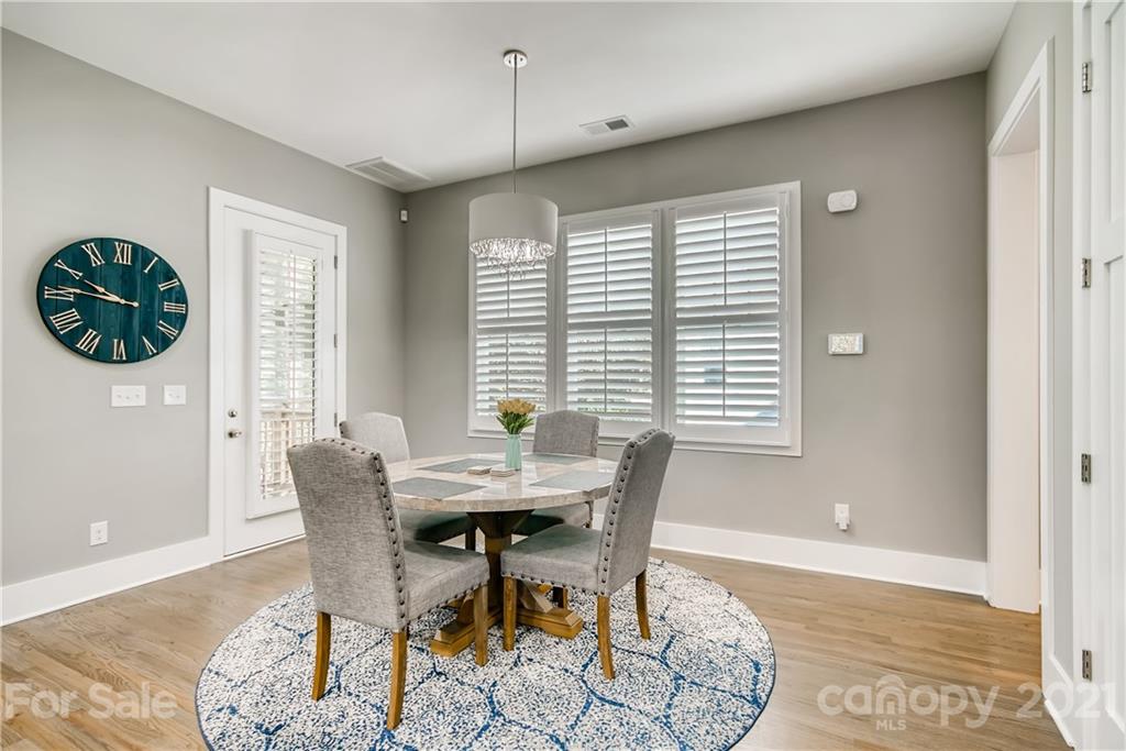 5226 Valley Stream Road Charlotte, NC 28209 - Photo 5 of 28 Gallery Image 5
