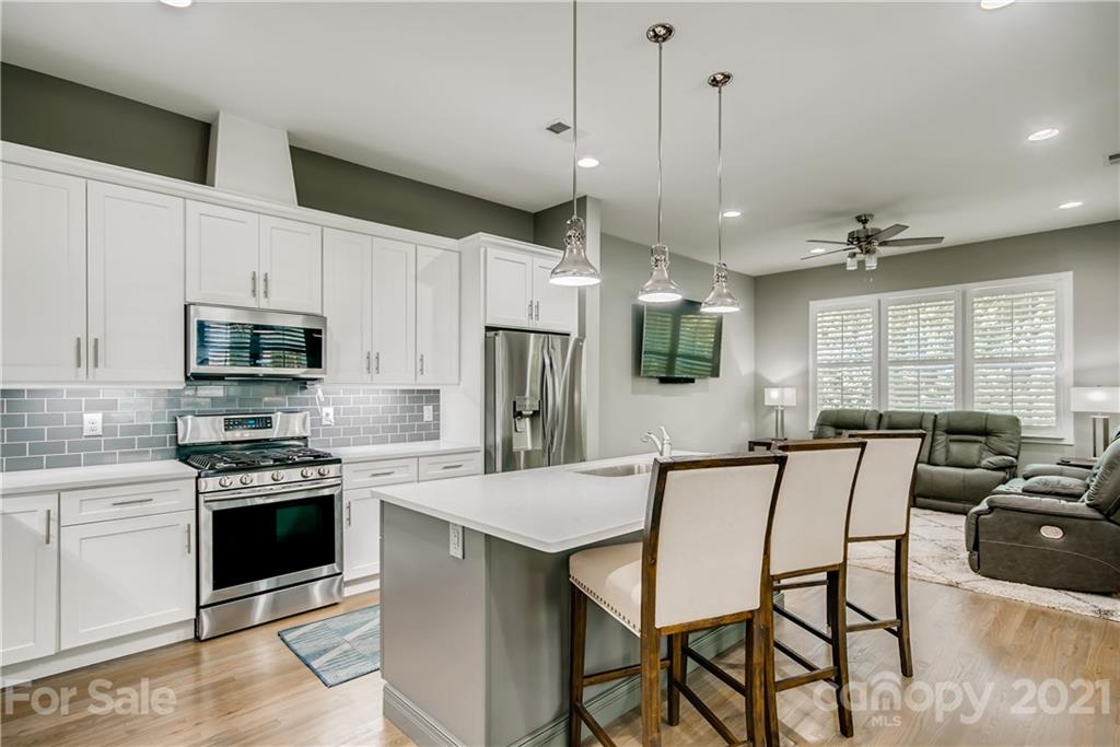 5226 Valley Stream Road Charlotte, NC 28209 - Photo 8 of 28 Gallery Image 8