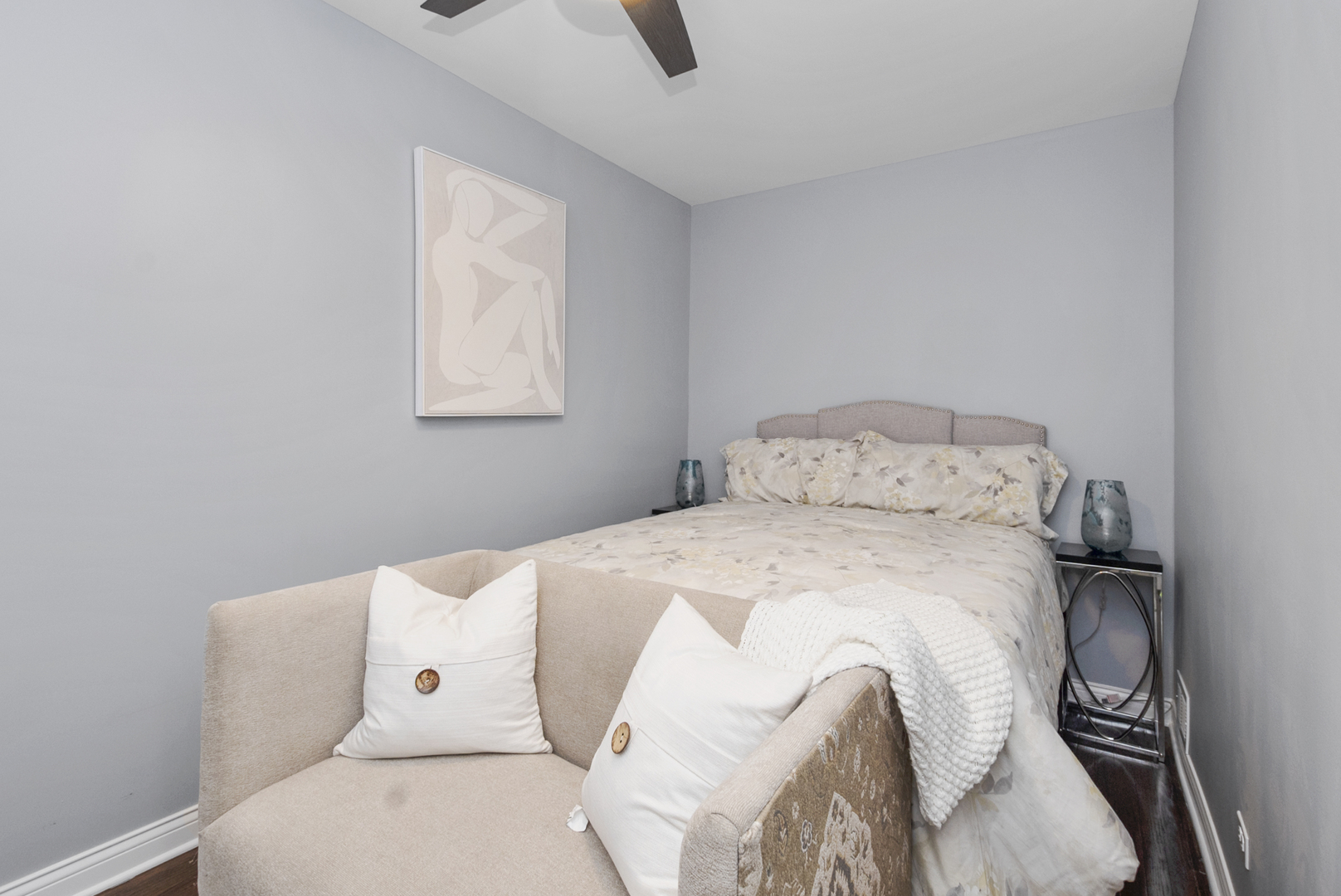 643 East 89th Street Chicago, IL 60619 - Photo 13 of 28 a bedroom with a bed and window