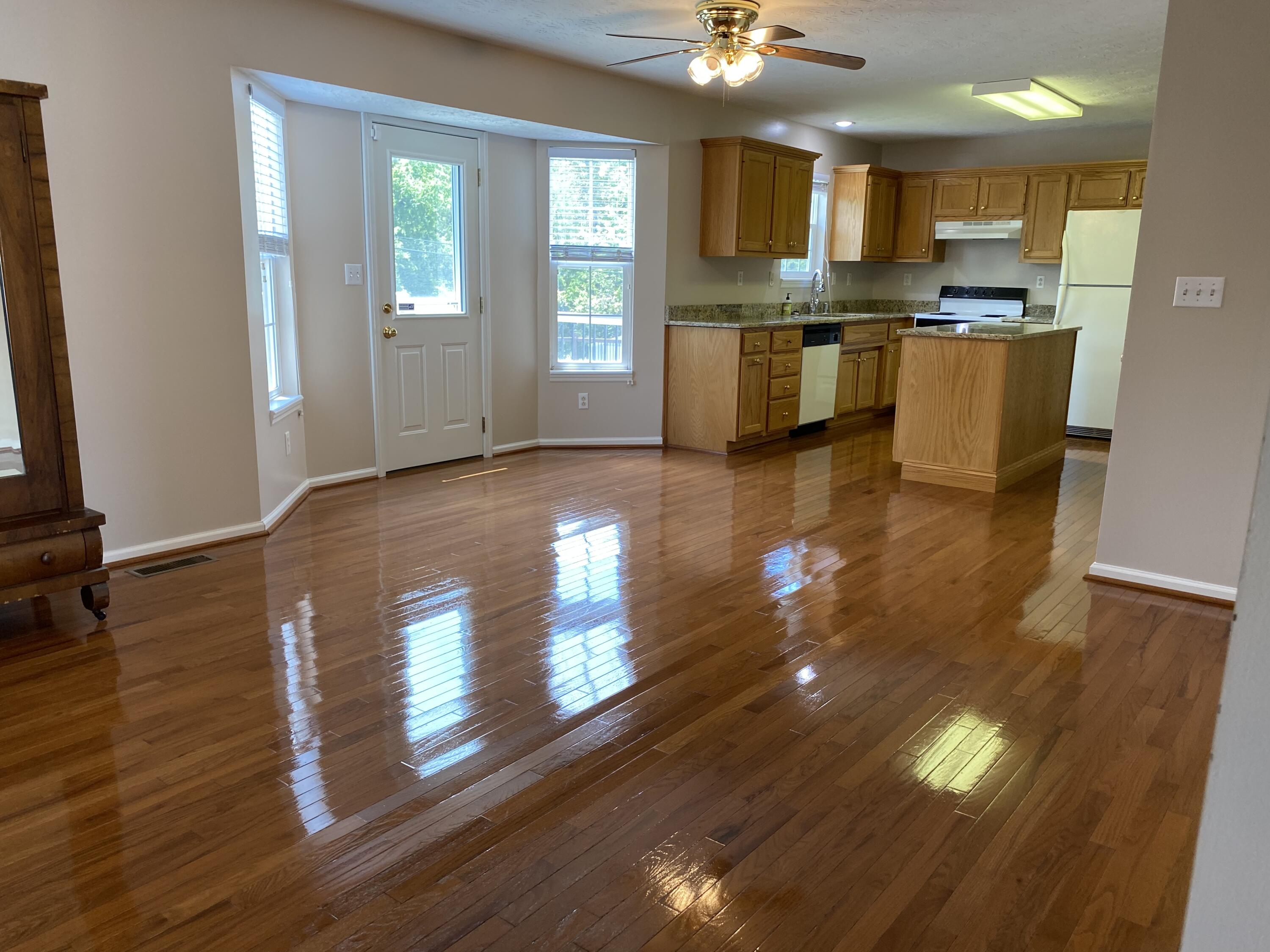 126 Locust Ridge Road Frankfort, KY 40601 - Photo 12 of 23 321351DF-DC09-4982-847F-6173968C5D79