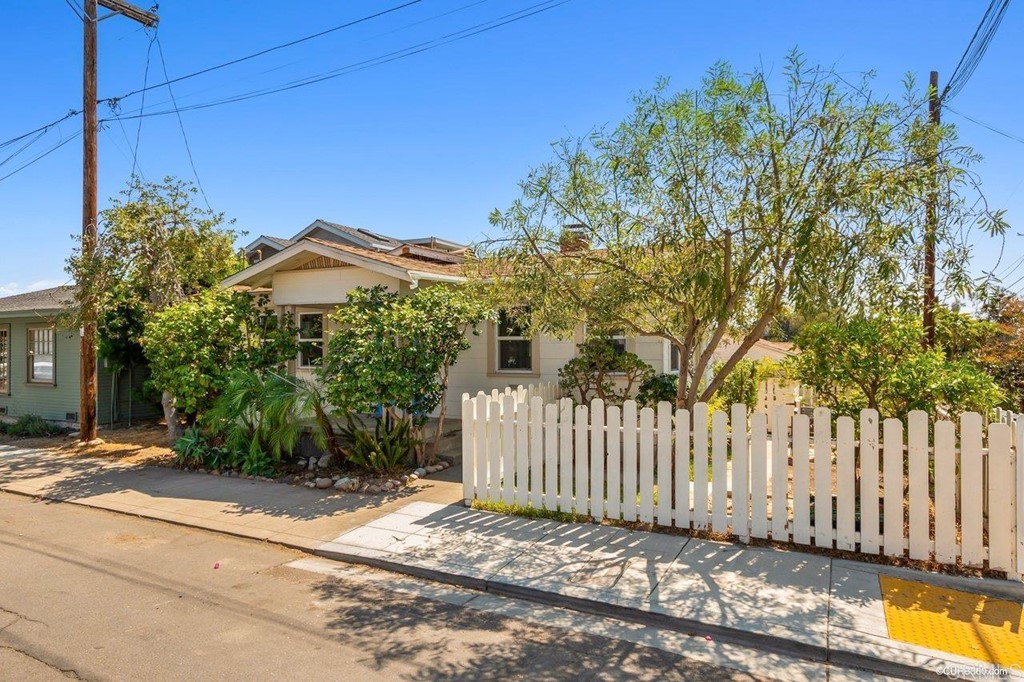 3023-3027 Olive Street San Diego, CA 92104 - Photo 22 of 41 Private side yard is spacious for entertaining, gardening or just relaxing in the sun