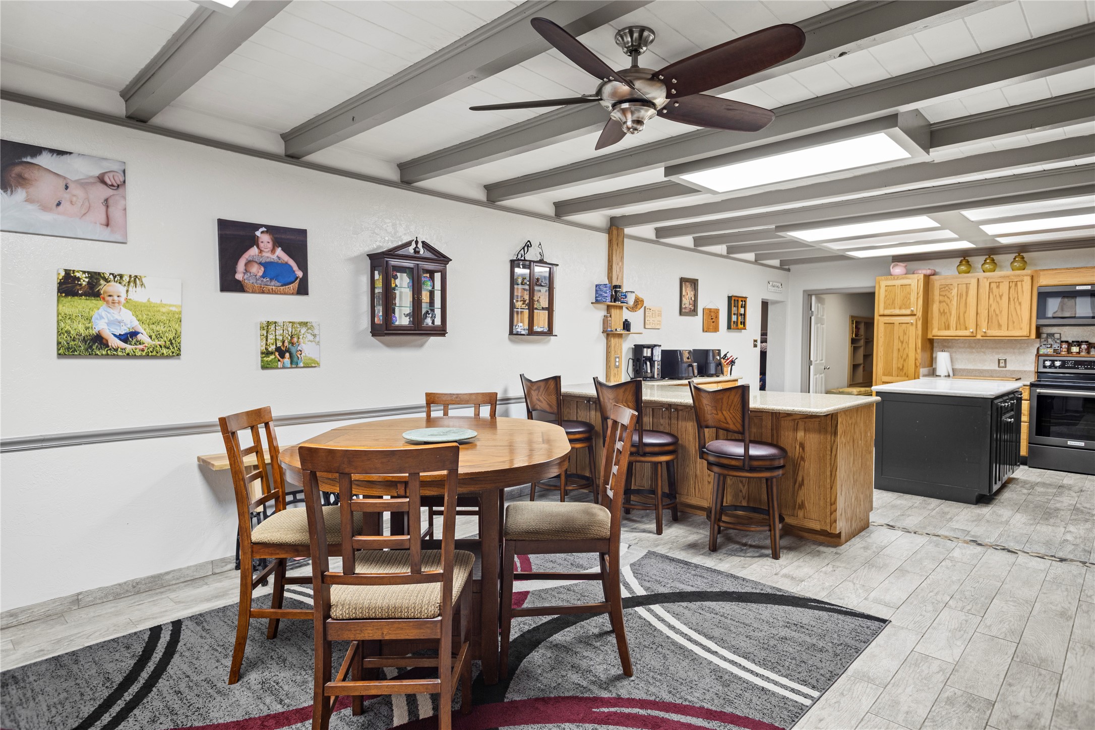 879 Interstate 45 Huntsville, TX 77340 - Photo 12 of 47 a view of a dining room with furniture
