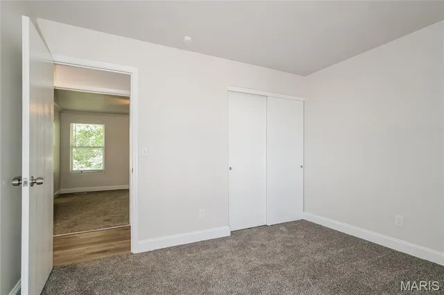 $2,075 | 14429 Jamestown Bay Drive, Florissant, MO 63034