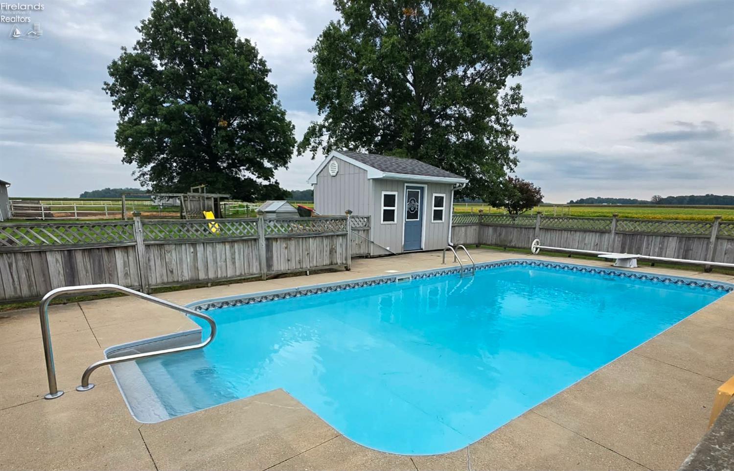 2431 Tiffin Road Fremont, OH 43420 - Photo 24 of 37 Gallery Image 24