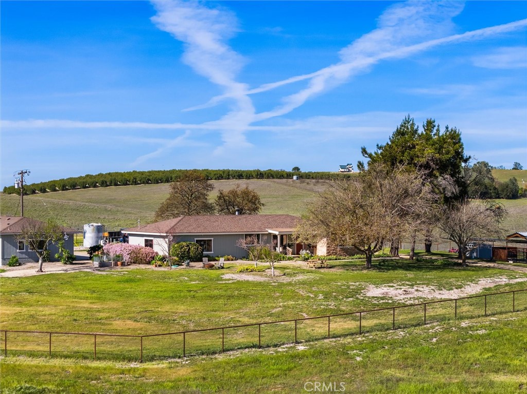 7491 Kingsbury Road Templeton, CA 93465 - Photo 2 of 53 Main House