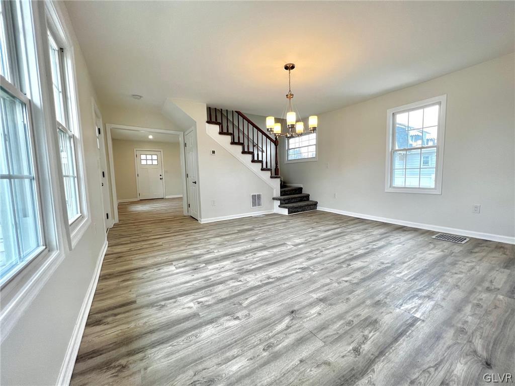 620 Pembroke Road Bethlehem, PA 18018 - Photo 12 of 24 Dining view 3