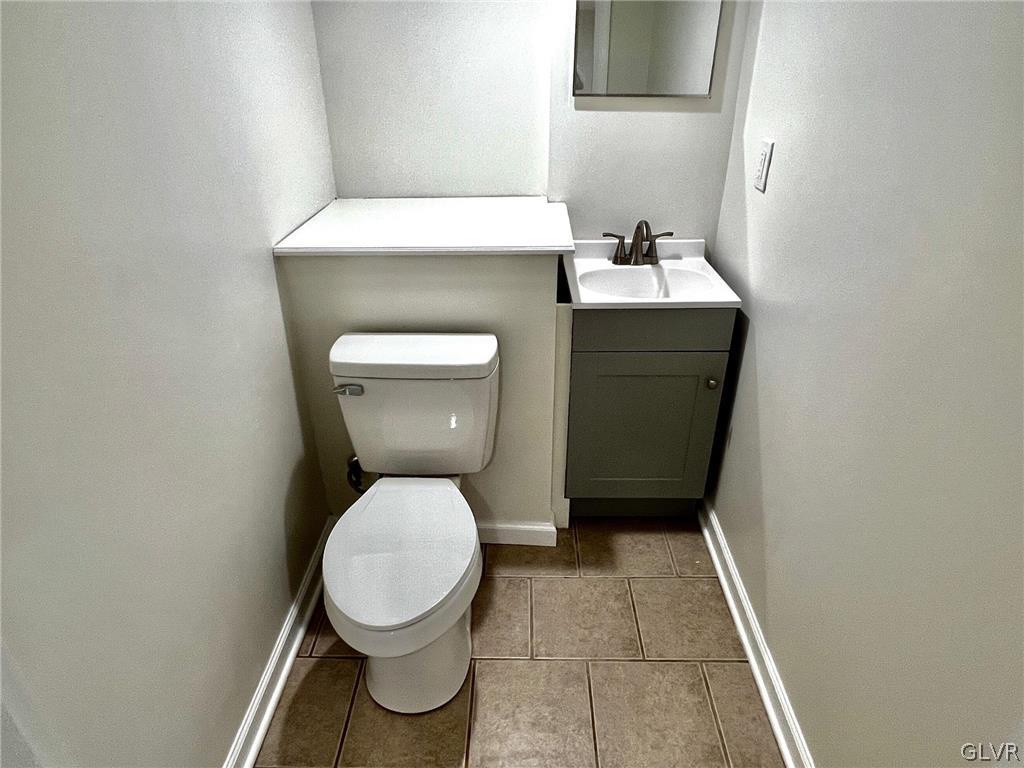 620 Pembroke Road Bethlehem, PA 18018 - Photo 22 of 24 lower level bathroom