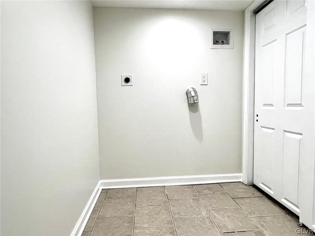 620 Pembroke Road Bethlehem, PA 18018 - Photo 23 of 24 lower level laundry