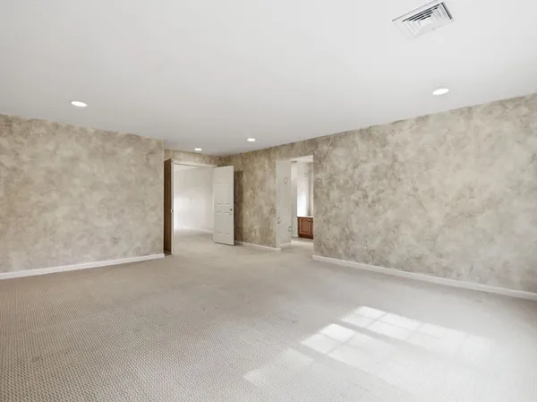 $529,000 | 3901 Knightsbridge Close, Unit 3901, Worcester, MA 01609