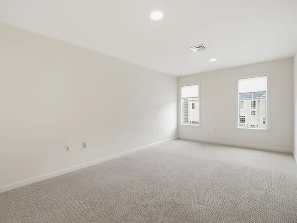 $529,000 | 3901 Knightsbridge Close, Unit 3901, Worcester, MA 01609