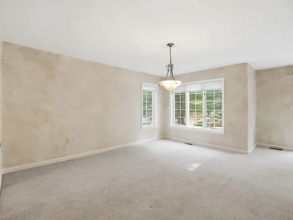 $529,000 | 3901 Knightsbridge Close, Unit 3901, Worcester, MA 01609