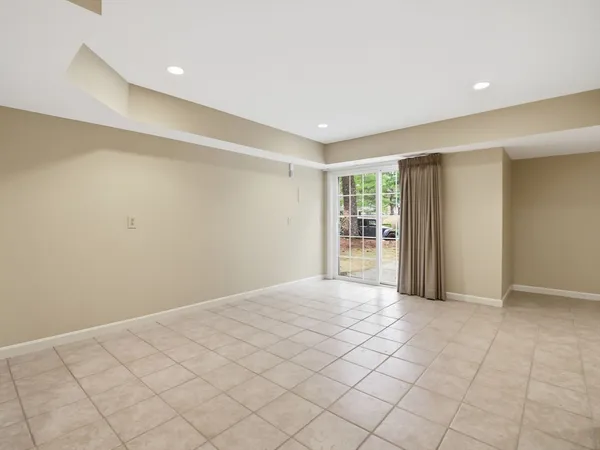 $529,000 | 3901 Knightsbridge Close, Unit 3901, Worcester, MA 01609