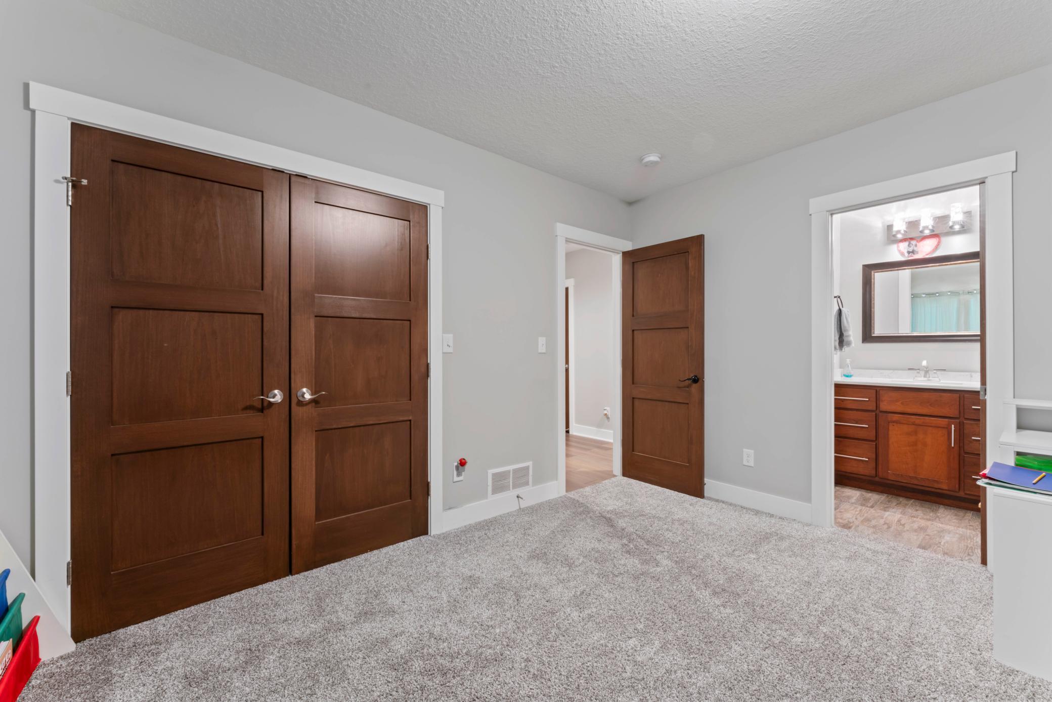 4712 Cassidy Ridge Drive Northeast Rochester, MN 55906 - Photo 37 of 39