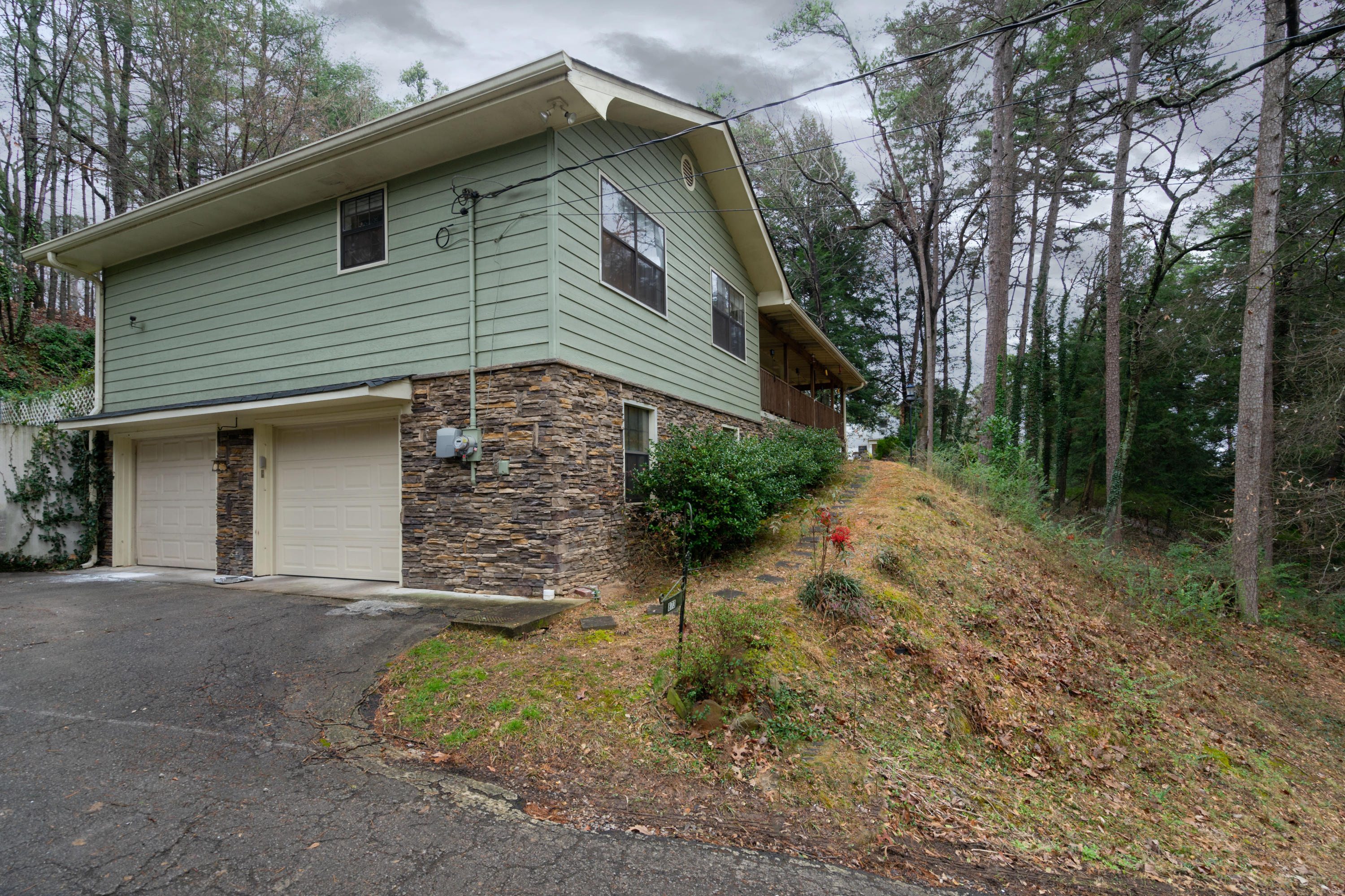 873 Donaldson Road Chattanooga, TN 37412 - Photo 18 of 22 2 Car Garage