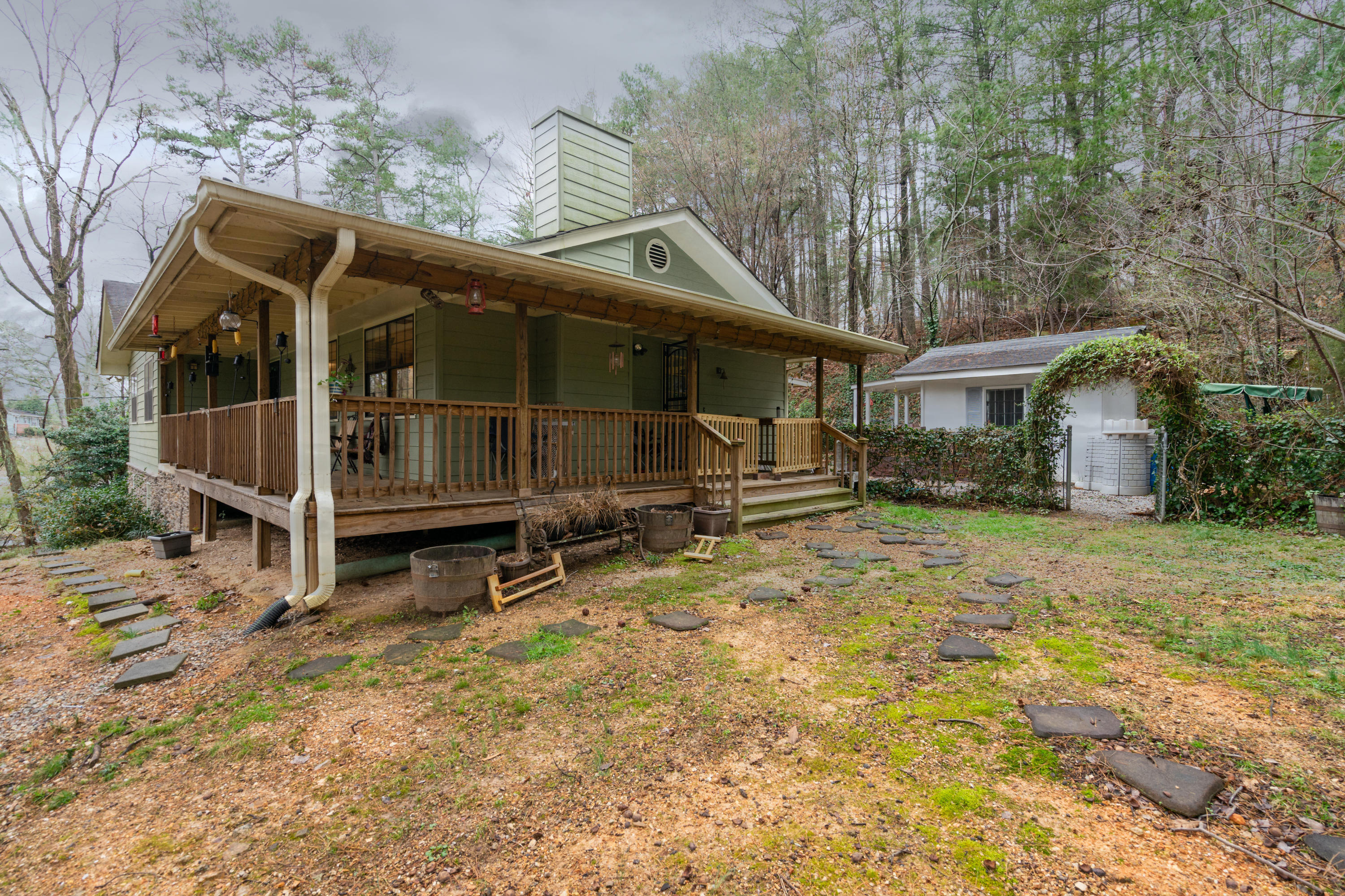 873 Donaldson Road Chattanooga, TN 37412 - Photo 22 of 22 Front / Side View