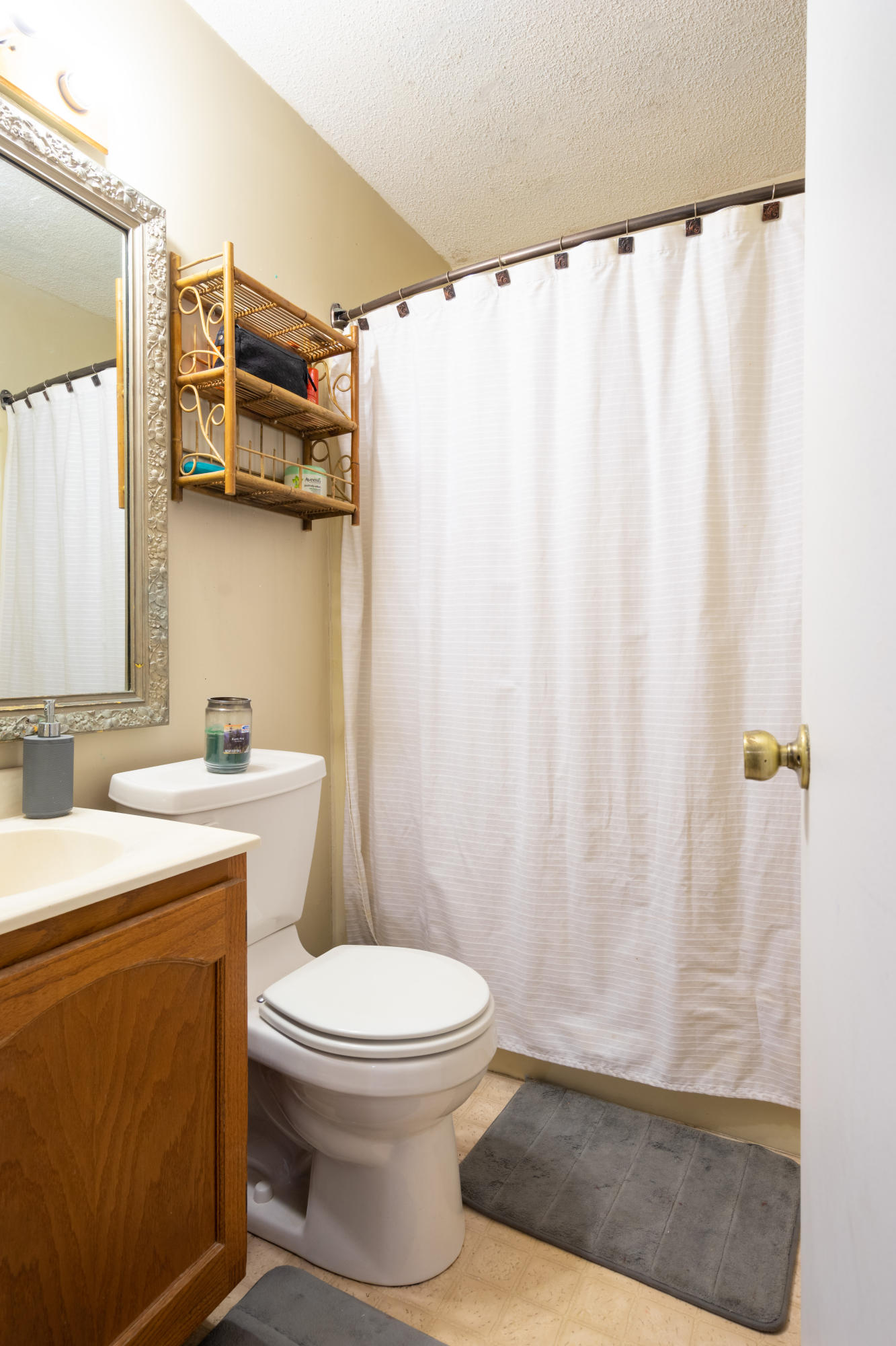 873 Donaldson Road Chattanooga, TN 37412 - Photo 9 of 22 Full Bath