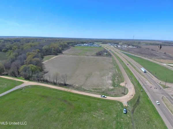 $495,000 | 49 South Street, Greenwood, MS 38930