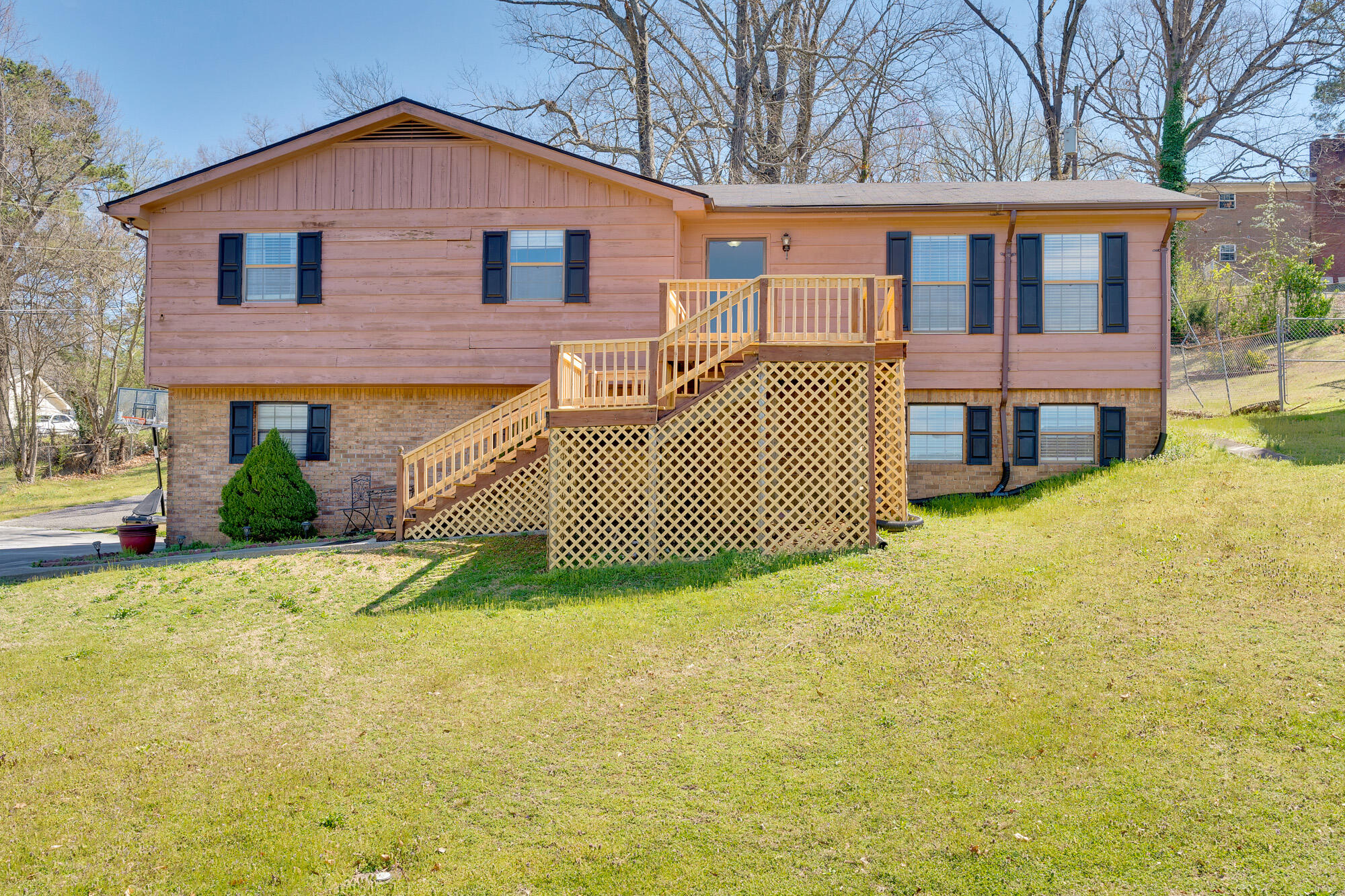 1216-Radmoor-Ln-MLS-Photos-1