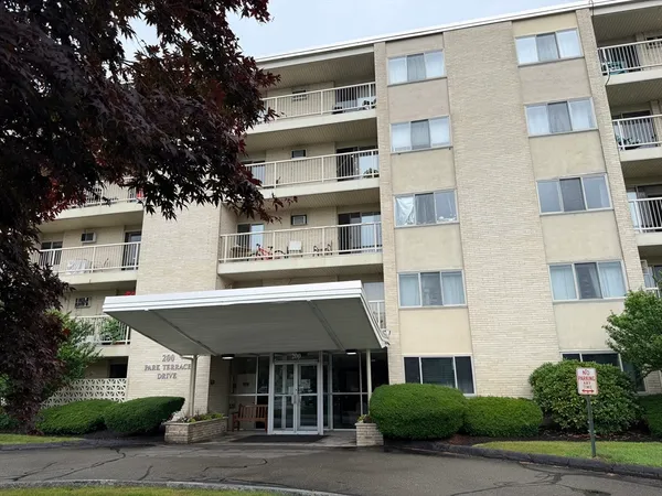 $495,000 | 200 Park Terrace Drive, Unit 257, Stoneham, MA 02180