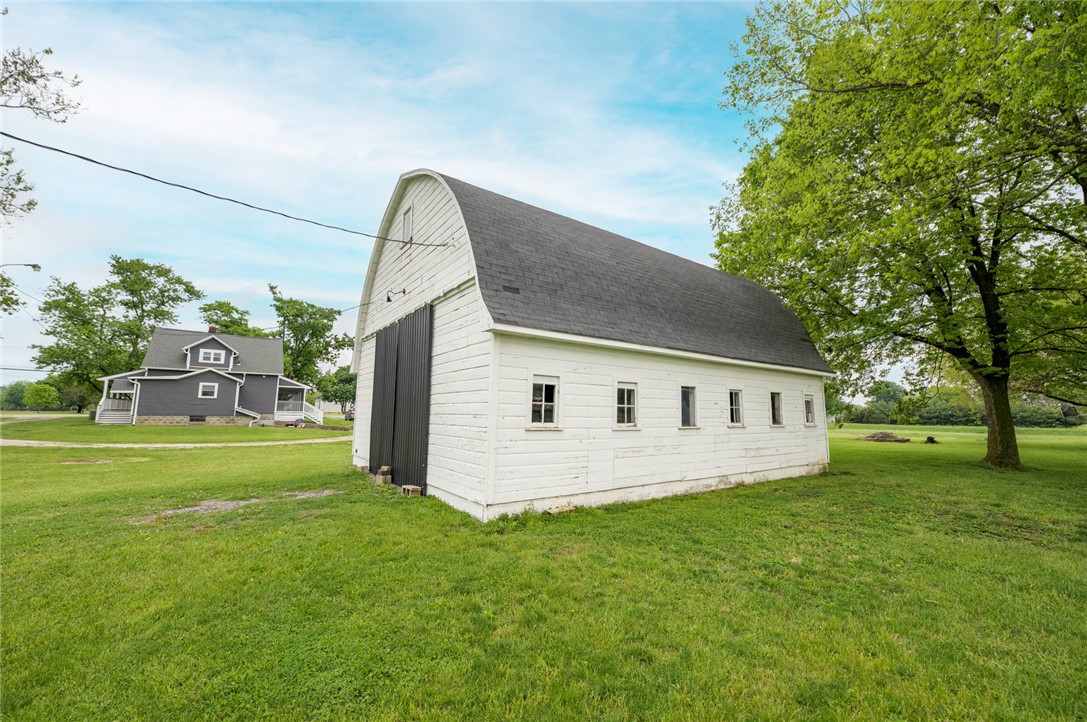 190 Swailes Road Troy, OH 45373 - Photo 70 of 82 This classic barn with ample space provides versatility for various needs on a lush property.