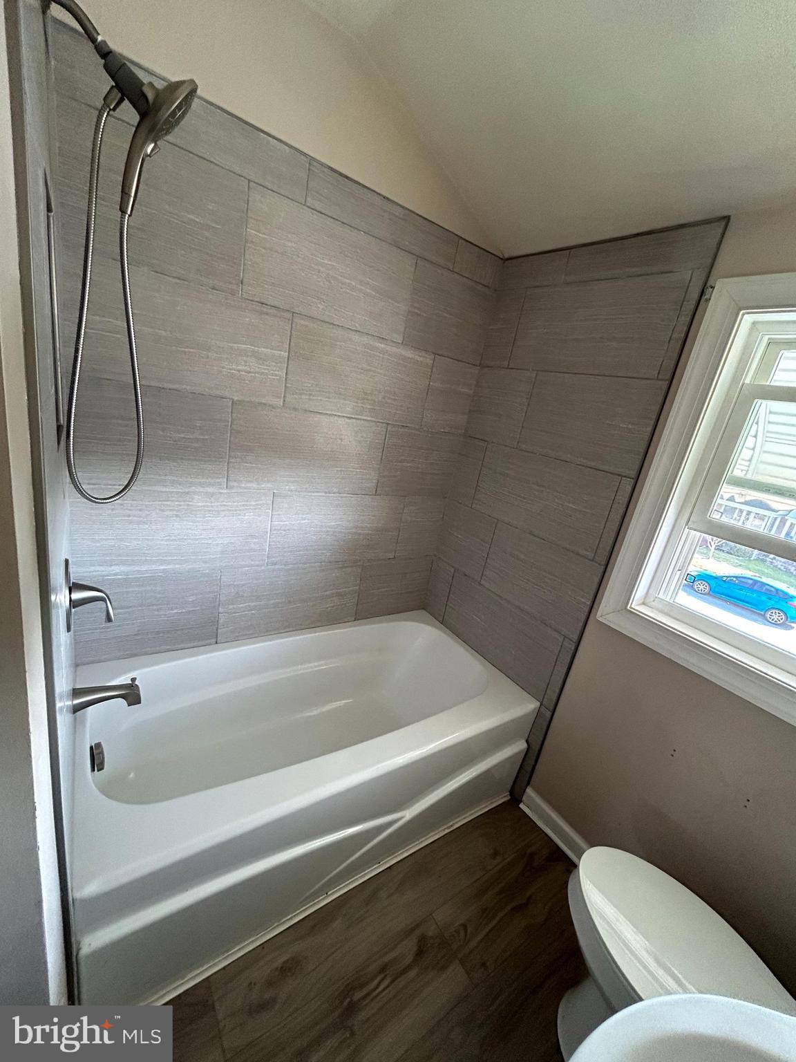 1960 Wareham Road Dundalk, MD 21222 - Photo 13 of 17 2nd Floor Bath