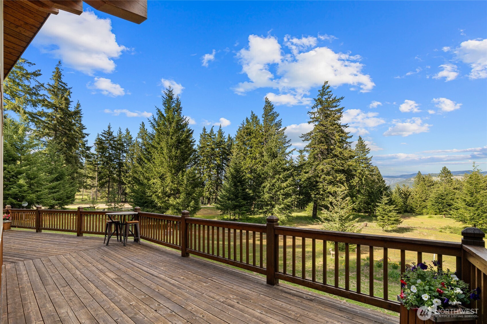 1101 Emerick Road Cle Elum, WA 98922 - Photo 16 of 40 a view of a balcony with wooden floor