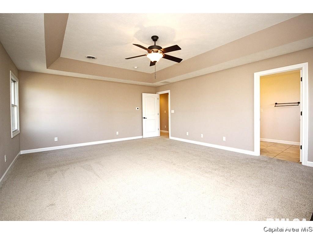2701 Newcastle Court Springfield, IL 62711 - Photo 18 of 36 Gallery Image 18