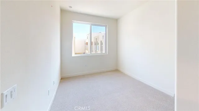 $949,990 | 1814 East 1st Street, Unit 350, Santa Ana, CA 92705