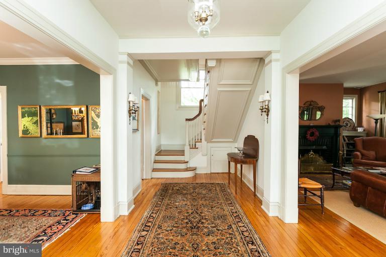 202 Longwood Road Baltimore, MD 21210 - Photo 8 of 22 Interior (General)