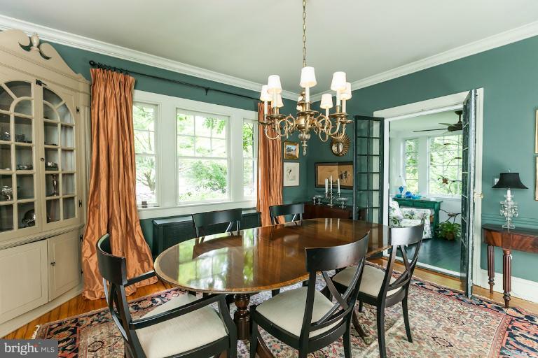 202 Longwood Road Baltimore, MD 21210 - Photo 9 of 22 Dining Room