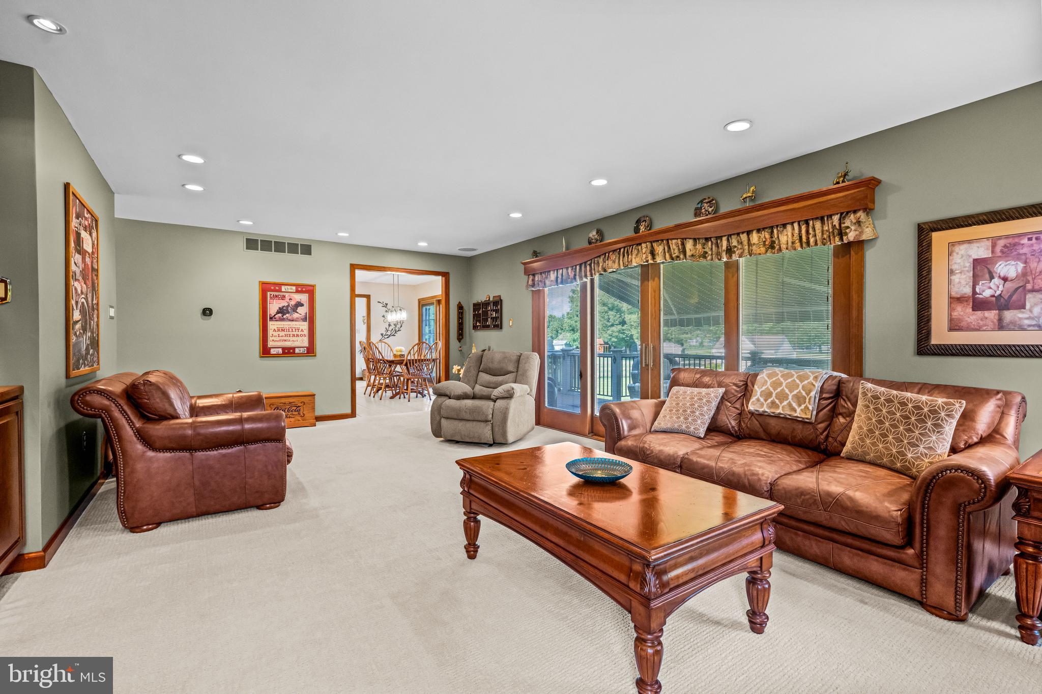 103 Fox Chase Court Southampton, NJ 08088 - Photo 19 of 98 a living room with furniture and a large window
