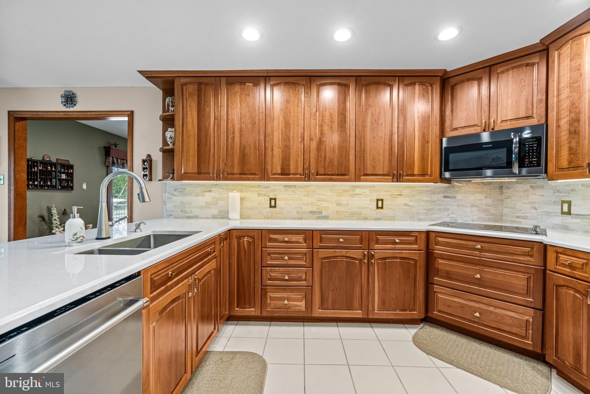 103 Fox Chase Court Southampton, NJ 08088 - Photo 26 of 98