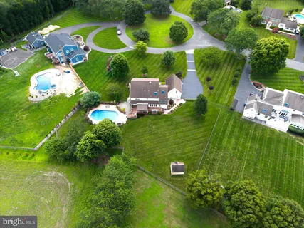 $960,000 | 103 Fox Chase Court, Southampton, NJ 08088