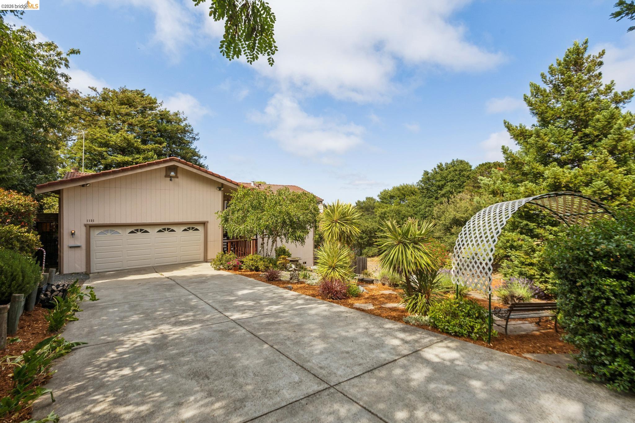 1131 Mitchell Way El Sobrante, CA 94803 - Photo 2 of 74