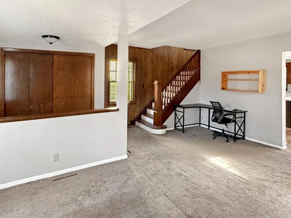 $85,900 | 352 3rd Street, Tracy, MN 56175