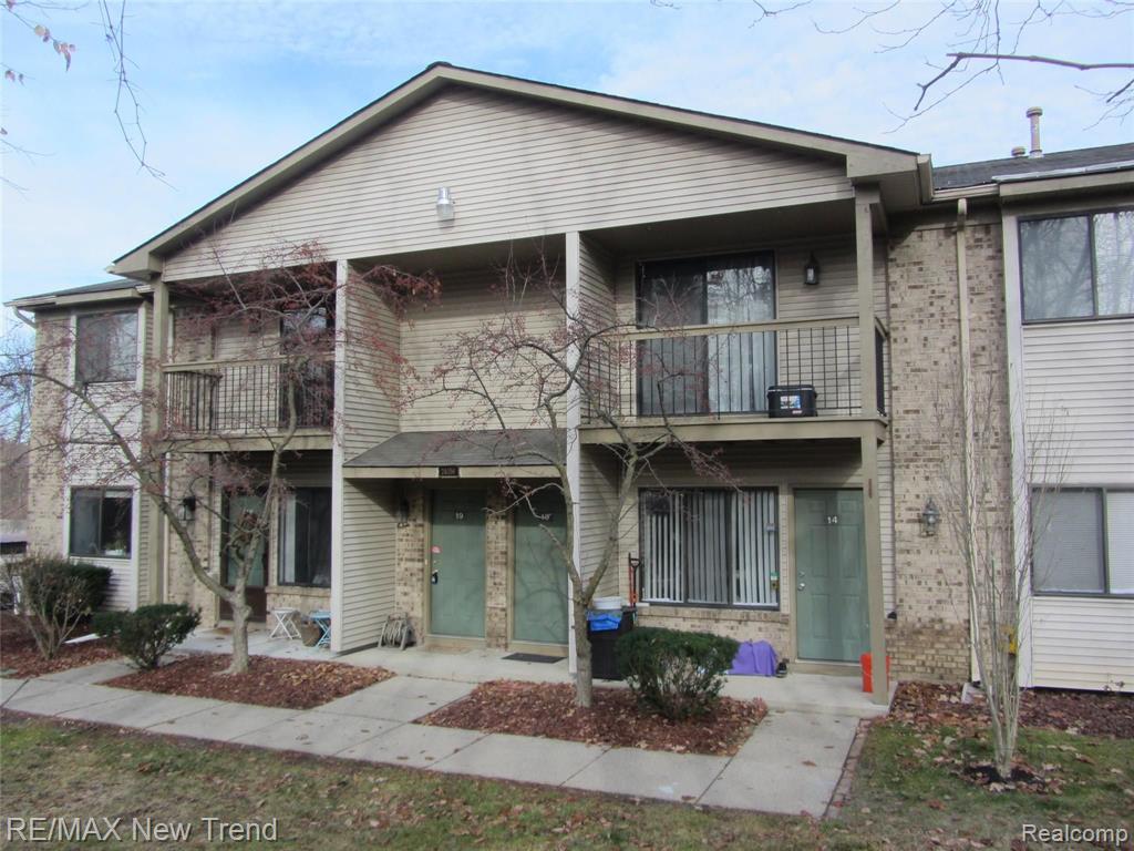 24056 Middlebelt Road Farmington Hills, MI 48336 - Photo 1 of 13