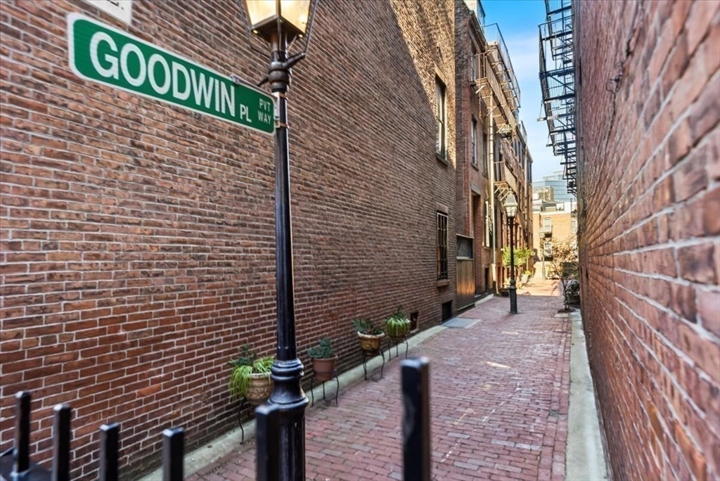 6 Goodwin Place, Unit 4 Boston, MA 02114 - Photo 2 of 27
